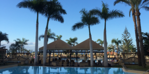 スペイン・カナリア諸島 2017年12月 テネリフェ島のホテルプール